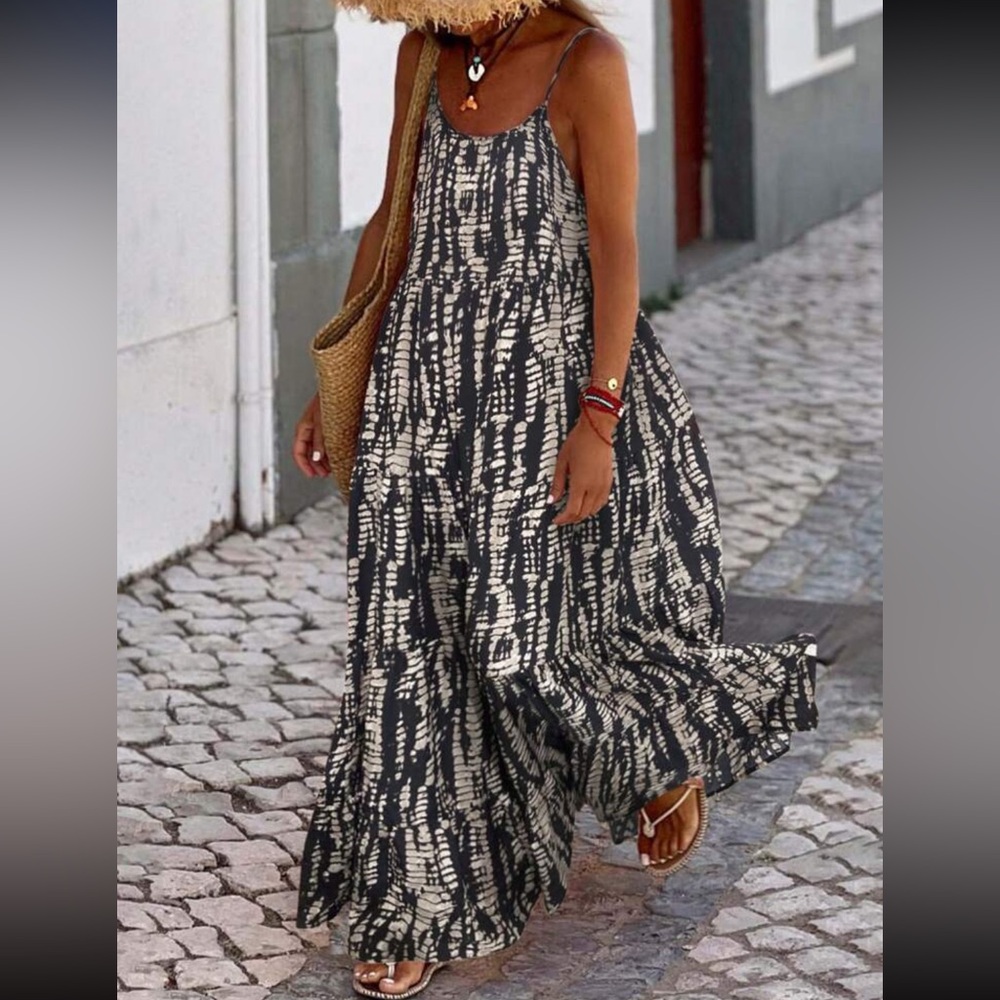 Chic Black and Cream Maxi Dress